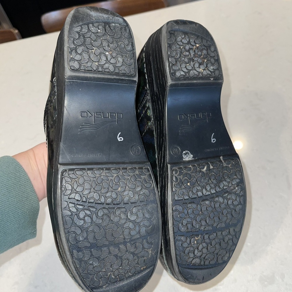 Dansko Colorful Animal Print Clogs Women's Sz  40 9.5/ 10 US - Picture 6 of 7